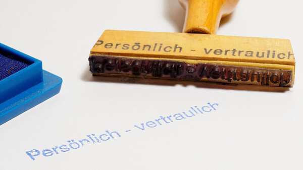 Stempel persönlich/vertraulich